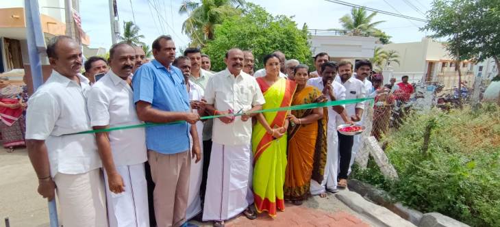 புதிய பேவர் பிளாக் சாலை திறப்பு மற்றும் புதிய பேவர் பிளாக் சாலை அமைக்கும் பணியையும் முன்னாள் அமைச்சர் கடம்பூர்.செ.ராஜூ தொடங்கி வைத்தார்!
