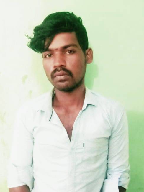 விளாத்திகுளத்தில் கத்தியை காட்டிவழிப்பறியில் ஈடுபட்ட இளைஞர் கைது!