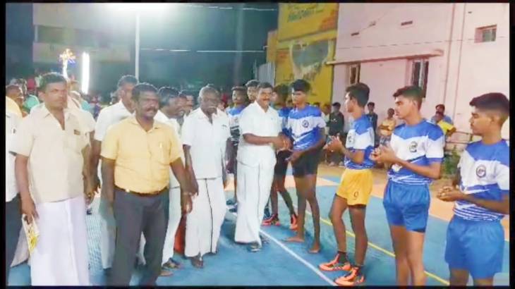 கலைஞர் நூற்றாண்டு விழாவை முன்னிட்டு -விளாத்திகுளத்தில் மாவட்ட அளவில் கபடி போட்டி!



