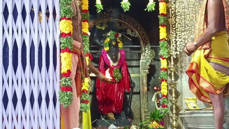 "புகழ்பெற்ற கோட்டநத்தம் 18-ம் படி கருப்பசாமி கோவில் மஹா கும்பாபிஷேக விழா" - திரளான பக்தர்கள் பங்கேற்பு!