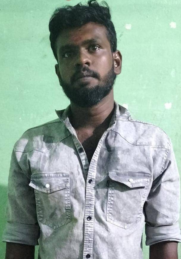விளாத்திகுளம் அருகே கஞ்சா விற்ற 5 பேர் கைது 2 கிலோ கஞ்சா பறிமுதல்.