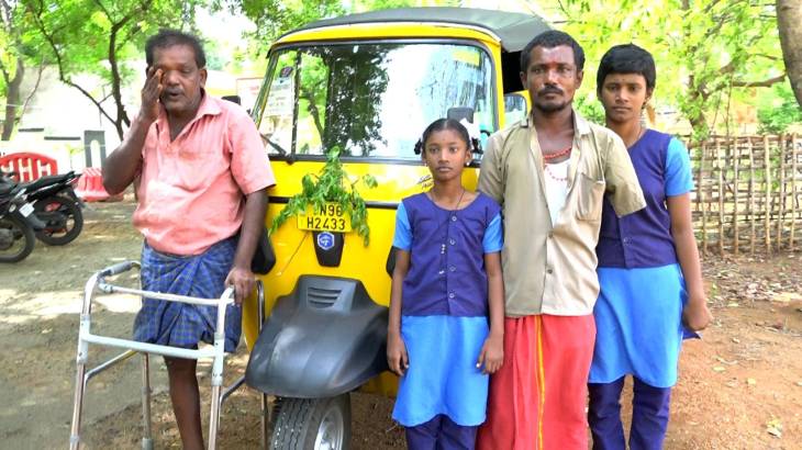 ” மனசாட்சி இல்லாத மனிதர்கள் ” ”சங்கம் " என்ற பெயரில் காவல்துறையினர் உதவியுடன் மாற்றுத்திறனாளி ஆட்டோ டிரைவர்கள் ஆட்டோக்களை இயக்கவிடமால் தடுக்கும் நபர்கள்.