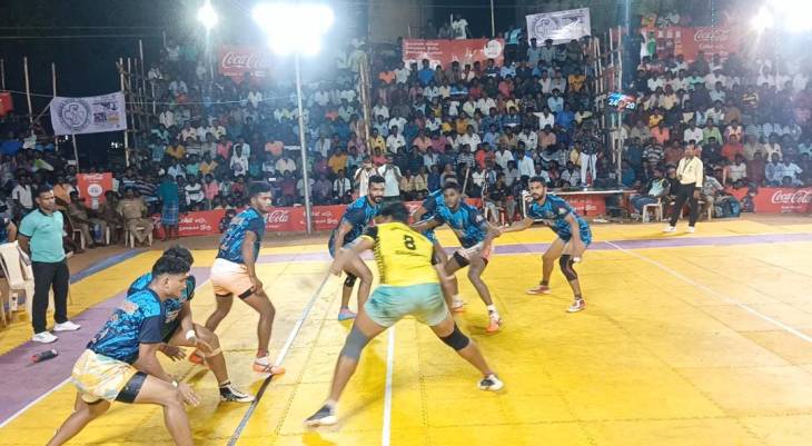 குளத்தூரில் அகில இந்திய அளவிலான ஆண், பெண் கபடி போட்டி!