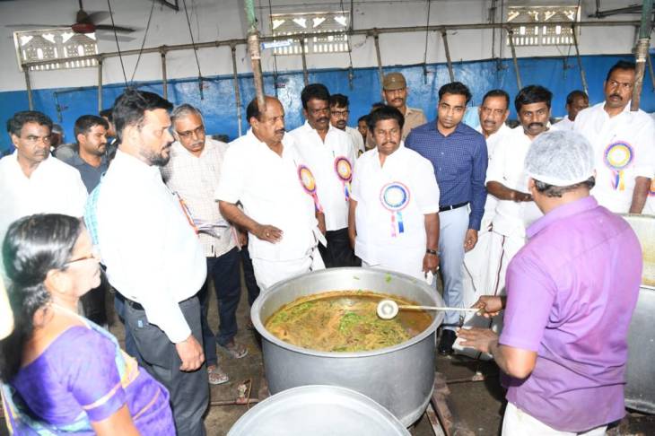  சில்லாங்குளம் மேல்நிலைப் பள்ளியில் தமிழ்நாடு சட்டமன்ற பேரவை மதிப்பீட்டுக குழ தலைவர் அன்பழகன் நேரில் ஆய்வு!