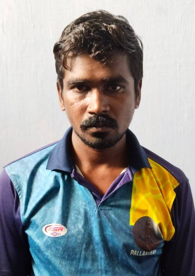 இரும்பு கடைக்குள் புகுந்து பணத்தை திருடியவர் கைது - ரூபாய் 1 லட்சம் பணம் மீட்பு.
