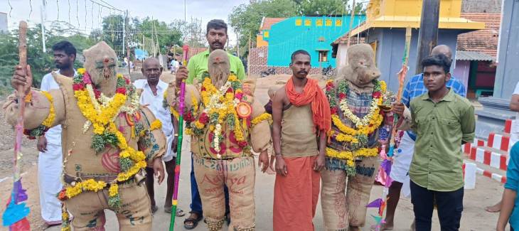 கமுதி அருகே சேத்தாண்டி வேடம் அணிந்து பக்தர்கள் வினோத வழிபாடு!