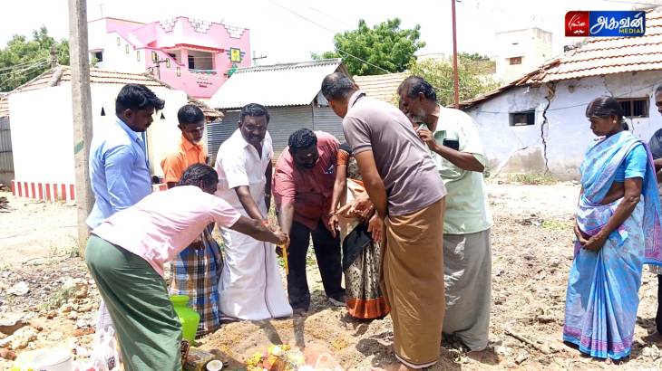  ரூ. 7 லட்சம் மதிப்பில் புதிய கலையரங்கம் கட்டும் பணி துவக்கம்!