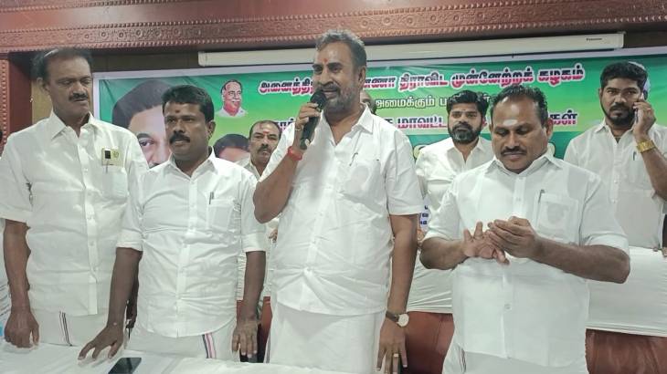 200 தொகுதிகளில் அதிமுக வெற்றி பெறும் என  முன்னாள் அமைச்சர் எஸ்.பி வேலுமணி !