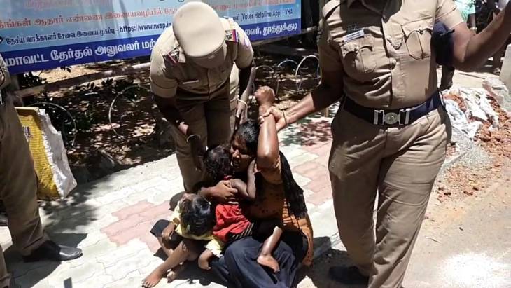 கைக்குழந்தையுடன் உடலில் மண்ணெண்ணெய் ஊற்றி பெண் தீக்குளிக்க முயற்சி .