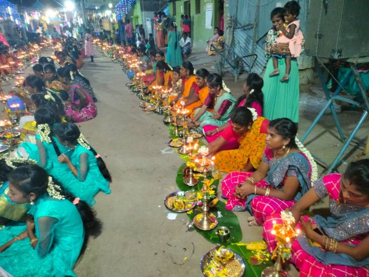 அழகு வள்ளி அம்மன் முளைப்பாரி பொங்கல் உற்சவம் திருவிளக்கு கூட்டு வழிபாடு பூஜை !