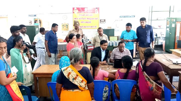 எட்டயபுரம் வட்டாட்சியர் அலுவலகத்தில் மாவட்ட ஆட்சியர் ஆய்வு!