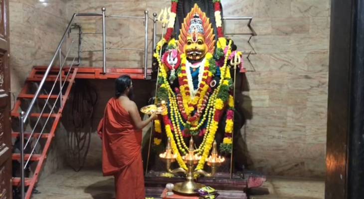 தூத்துக்குடி பிரத்தியங்கிரா தேவி ஆலயத்தில் 2025 கிலோ காய்கறிகளை வைத்து சிறப்பு பூஜைகள்!