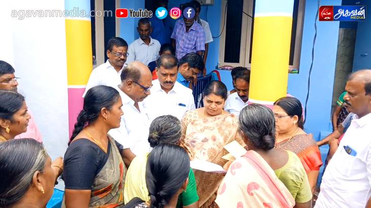 விதவை உதவி தொகை வழங்க அமைச்சரிடம் கண்ணீர் மல்க கோரிக்கை வைத்த மூதாட்டி!