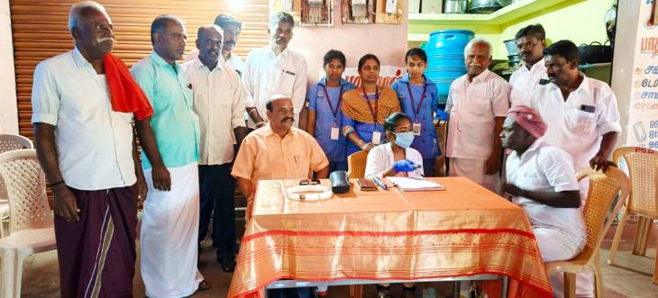 இலவச கண் பரிசோதனை முகாமை கடம்பூர் செ.ராஜூ தொடங்கி வைத்தார்! 