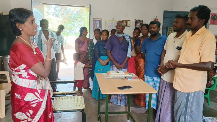 பள்ளிக்கு குழந்தைகளை அனுப்ப மறுத்து பெற்றோர்கள் போராட்டம்!

