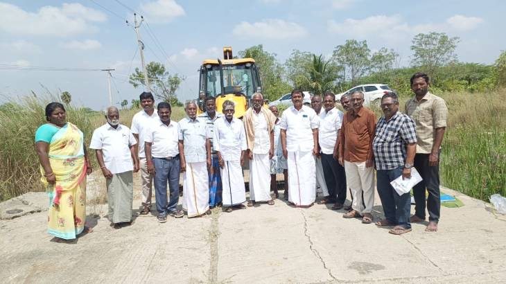 தலைக்காட்டுபுரம் to  தங்கம்மாள்புரம் செல்லும் சாலையில் புதிய பாலம் அமைக்கும் பணியை எம்எல்ஏ மார்க்கண்டேயன் தொடங்கி வைத்தார்.